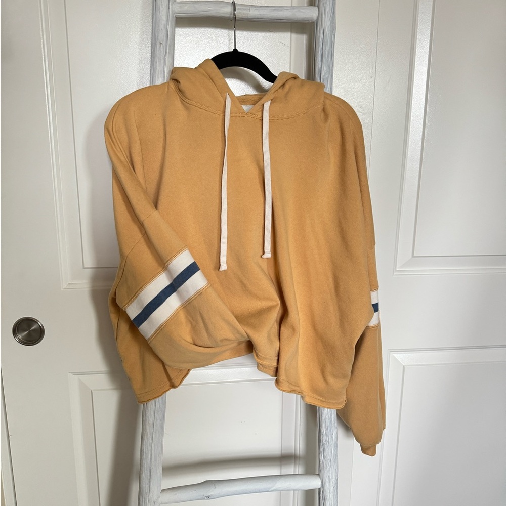 American Eagle yellow cropped hoodie